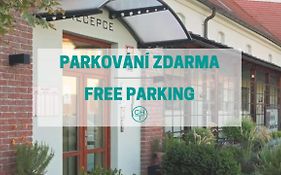 Hotel Chvalska Tvrz
